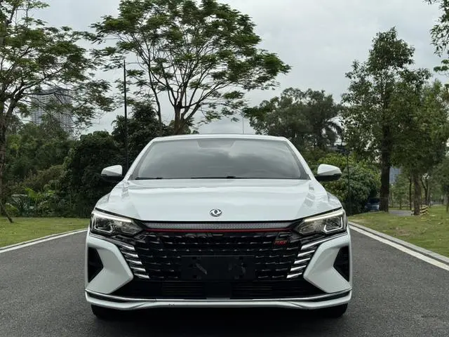 Dongfeng Fengshen Yi Hyun MAX 1.5T Deluxe Edition