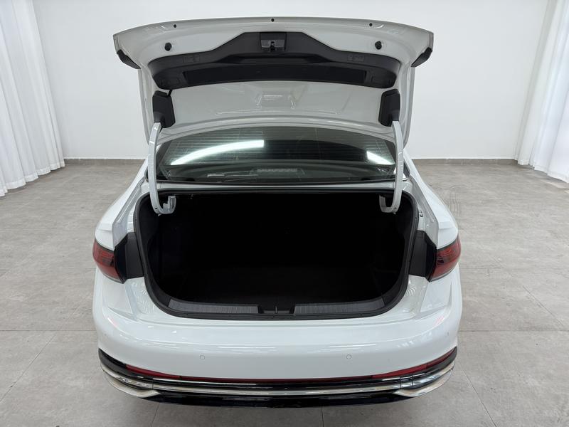 Volkswagen Sagitar 2023