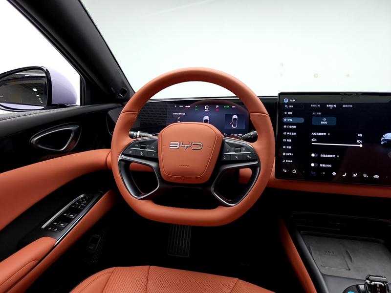 BYD seal 2025