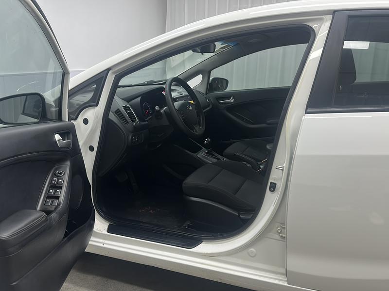 Kia Kia K3 2015