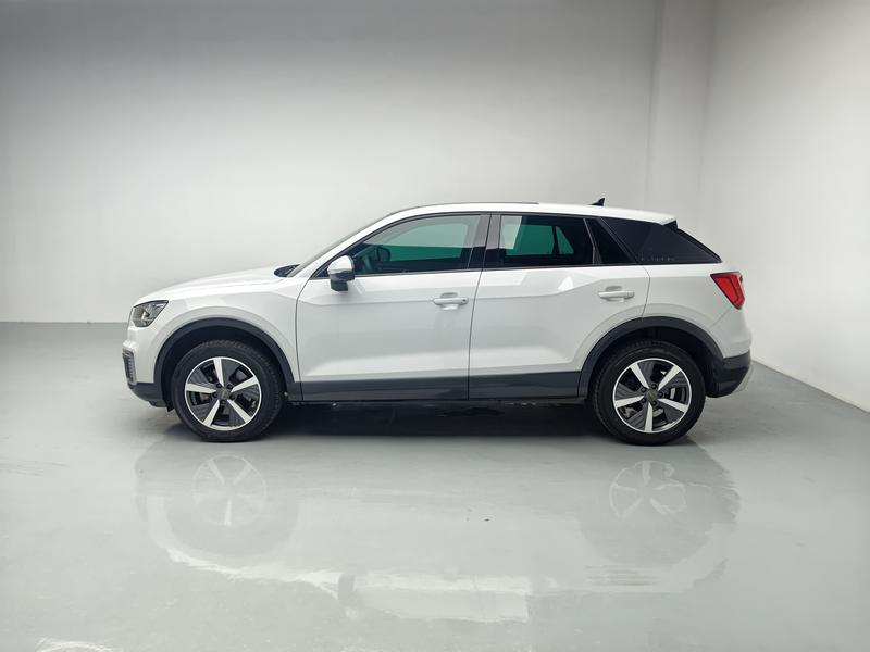 Audi Audi Q2L e-tron 2019