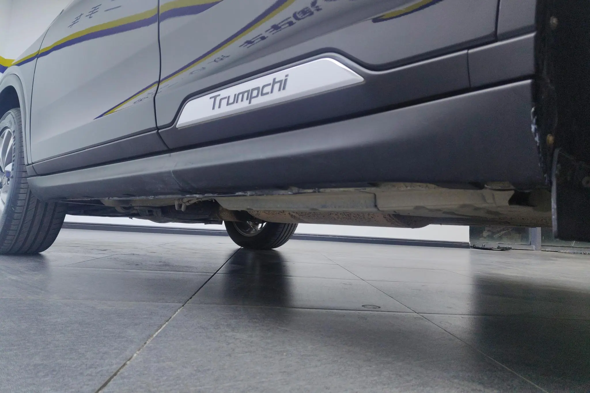 GAC Trumpchi GS8 320T two-wheel drive luxury Zhilian Edition 7 seats