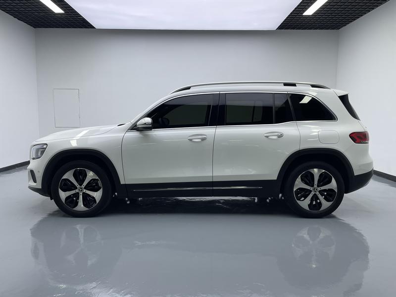 Mercedes-Benz Mercedes Benz GLB 2021