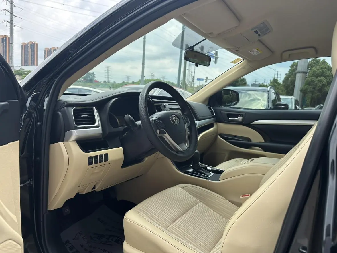 TOYOTA Highlander 2.0T two-wheel drive Elite Edition 5 seats