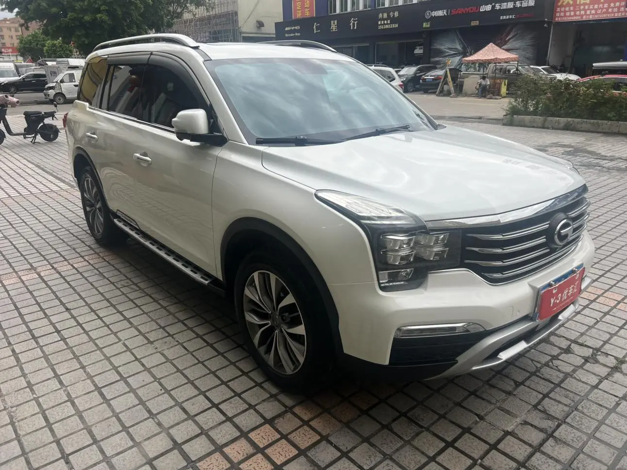 GAC Trumpchi GS8 320T two-wheel drive luxury Zhilian Edition 7 seats