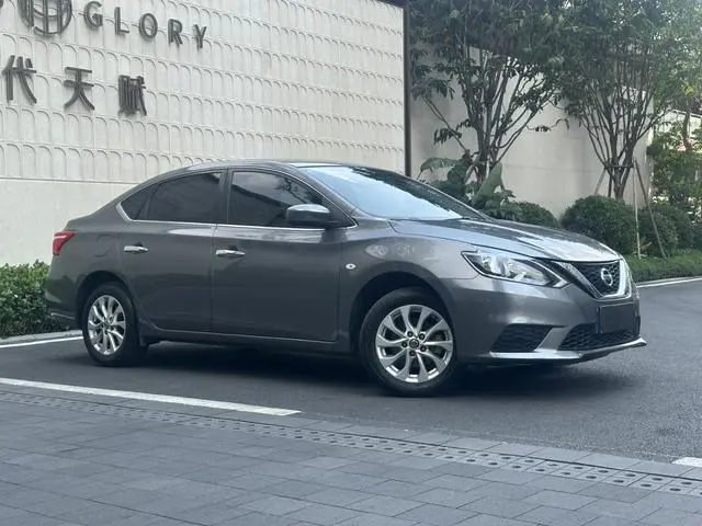 Nissan Xuan Yi Classic 1.6 XE CVT Comfort Edition