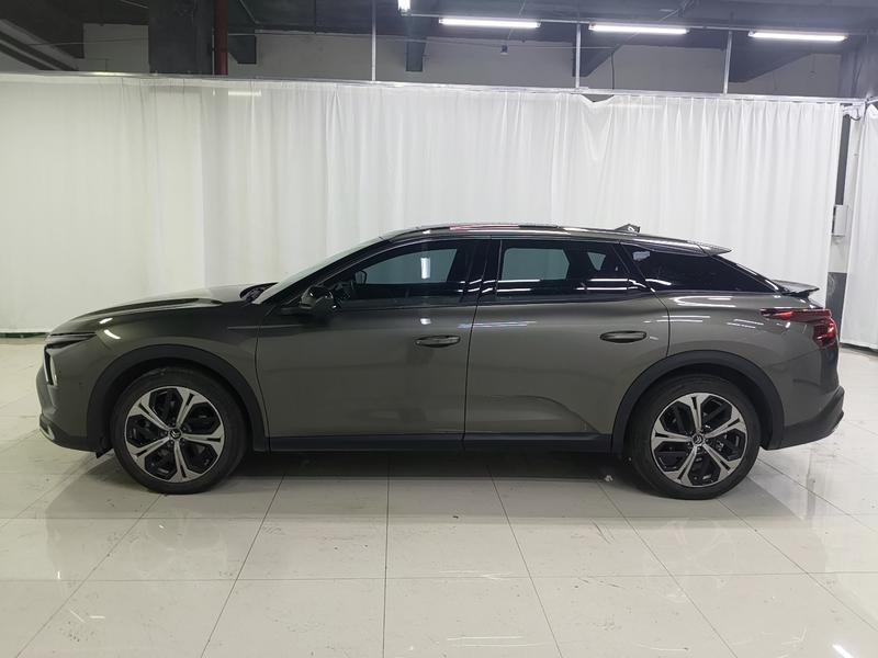 Citroen Versailles C5 X 2021
