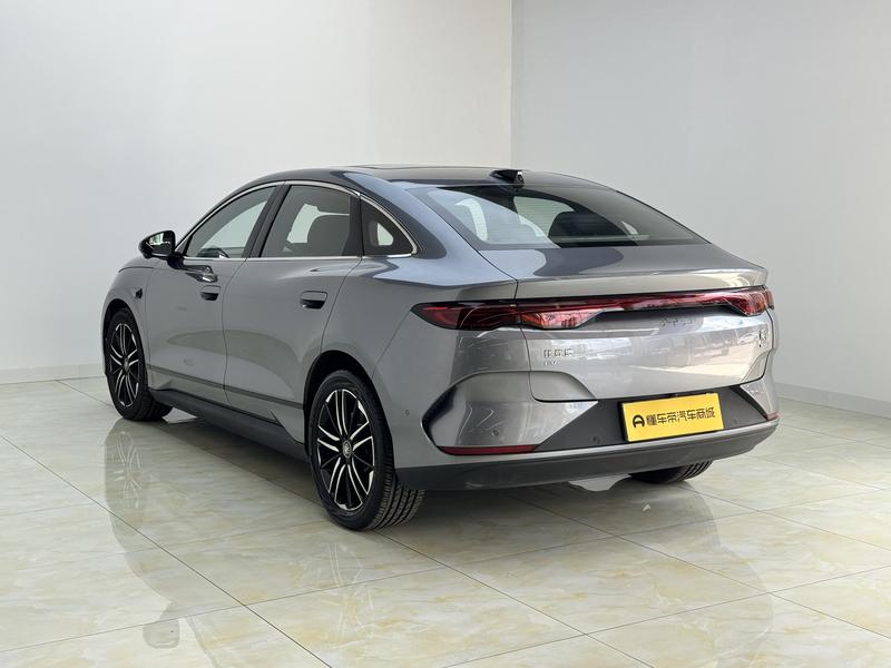 BYD Qin L EV 2025