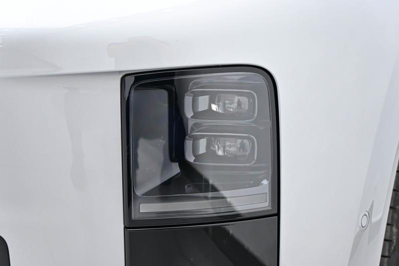 Li Auto Ideal i6 2025