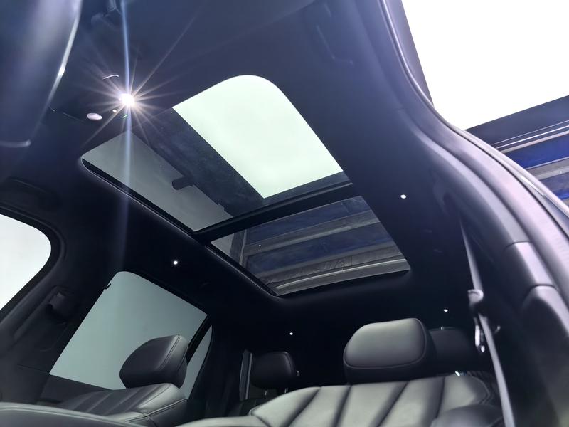 NIO NIO ES8 2020