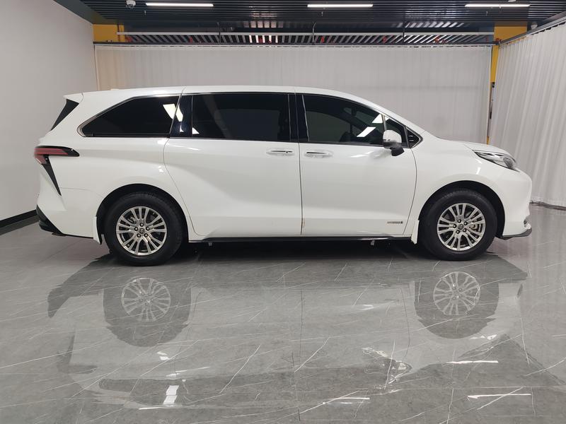 Toyota Sienna 2021