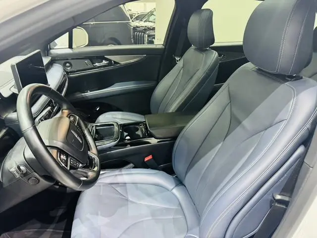 Lincoln Navigator 2.0T four-wheel drive Zunya Edition