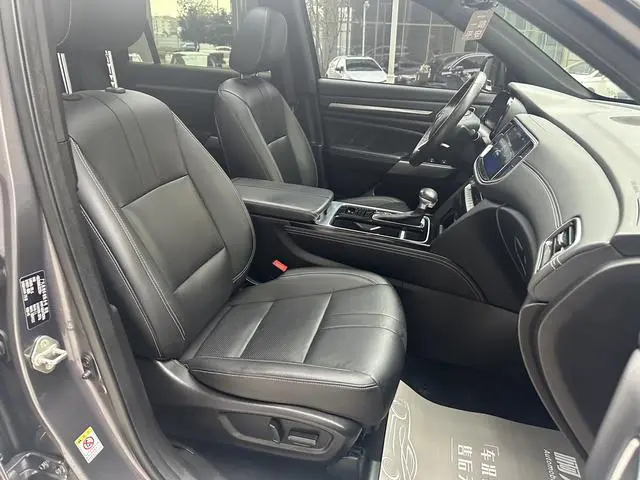 GAC Trumpchi GS8 GS8S 390T two-wheel drive luxury Smart edition