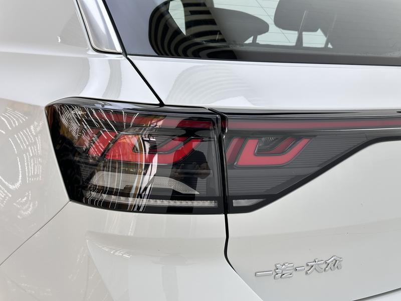 Volkswagen T-Roc 2024