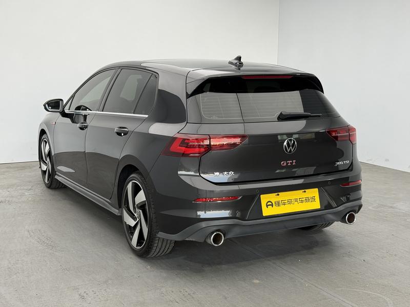 Volkswagen Golf GTI 2021