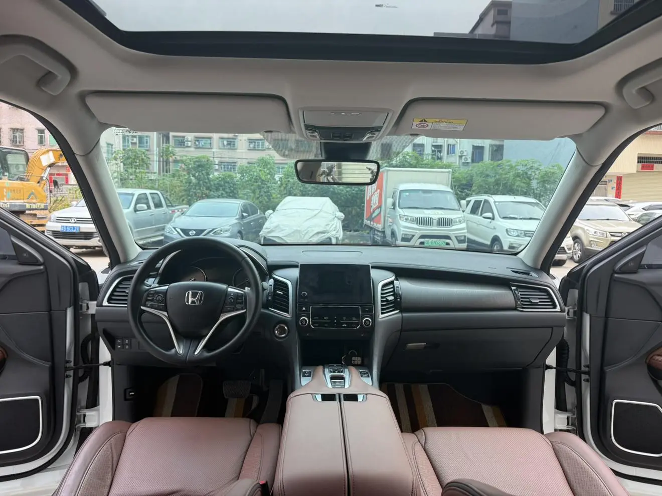 Honda Crown Road 370 TURBO 9AT Premium Edition AWD