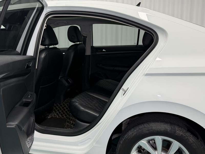 Volkswagen Bora 2023