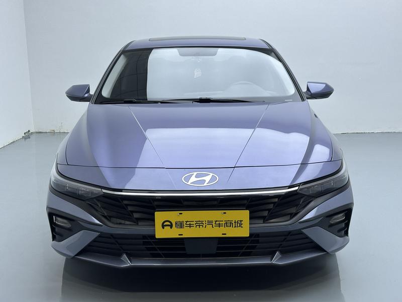 Hyundai Elantra 2023