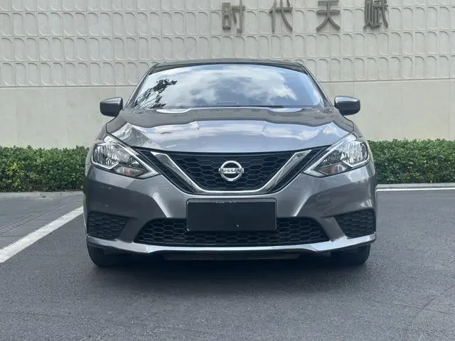 Nissan Xuan Yi Classic 1.6 XE CVT Comfort Edition