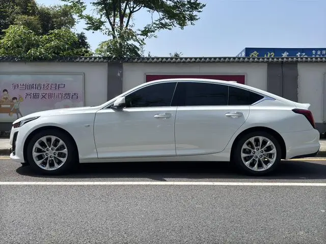 Cadillac Cadillac CT5 28T luxury