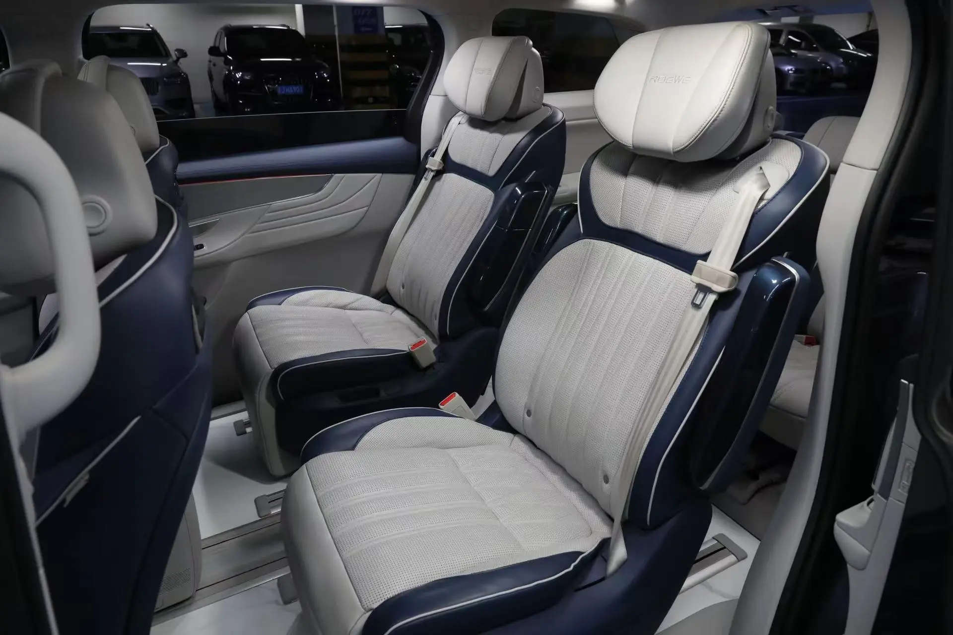 Roewe Roewe iMAX8 400TGI Supreme Series Extreme Edition