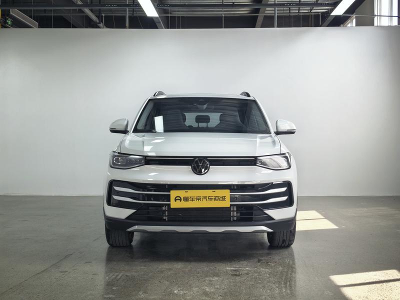 Volkswagen Tharu 2025