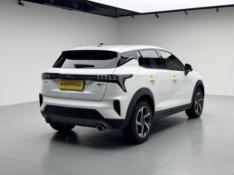Lynk & Co Lynk&Co 06 EM-P 2021