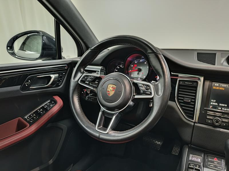 Porsche Macan 2016