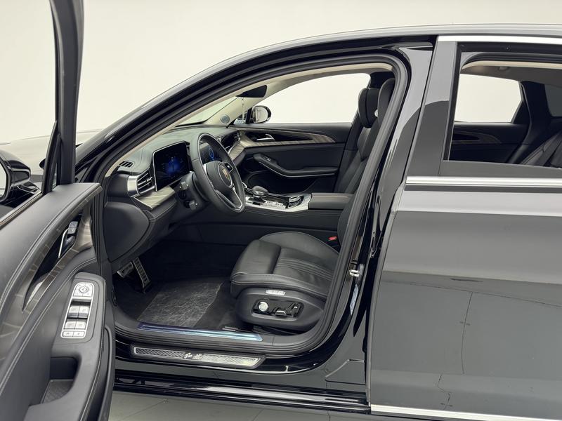 Hongqi Red Flag H9 2020