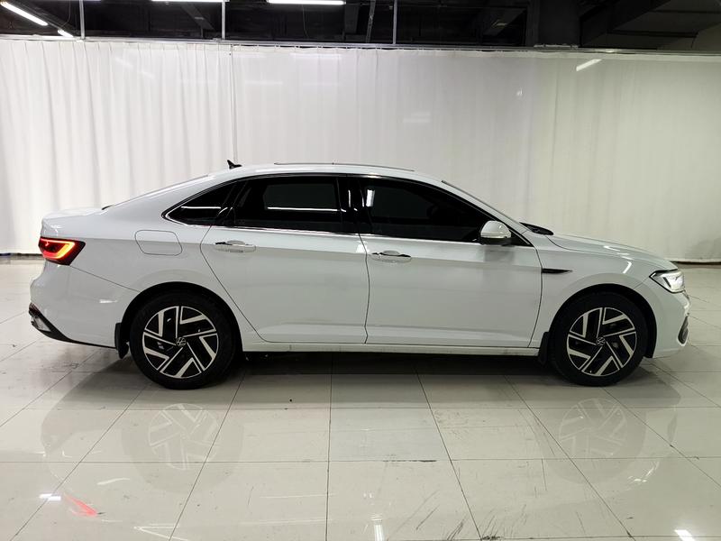 Volkswagen Sagitar 2024