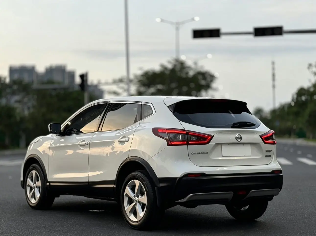 Nissan Qashqai 2.0L CVT Smart Edition