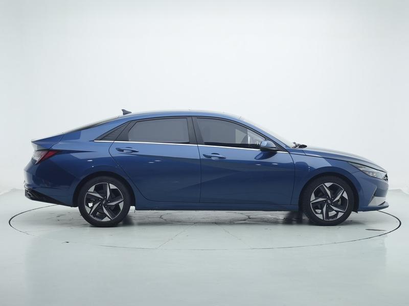 Hyundai Elantra 2021