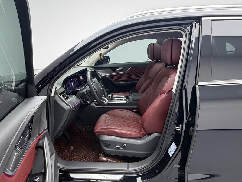 Hongqi Red Flag HS5 2023