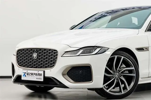 Jaguar Jaguar XFL 2.0T P300 four-wheel drive flagship sports gilt edition