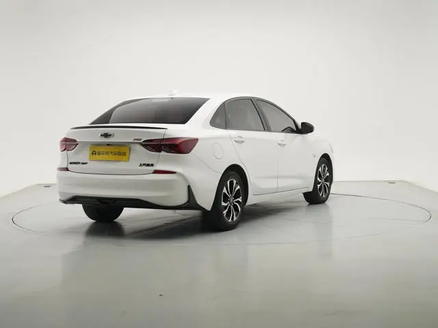 Chevrolet Cruze RS 330T Automatic Fun Version