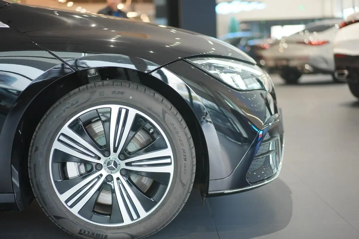 Mercedes-Benz Mercedes-Benz EQE EQE 500 4MATIC Pioneer Edition