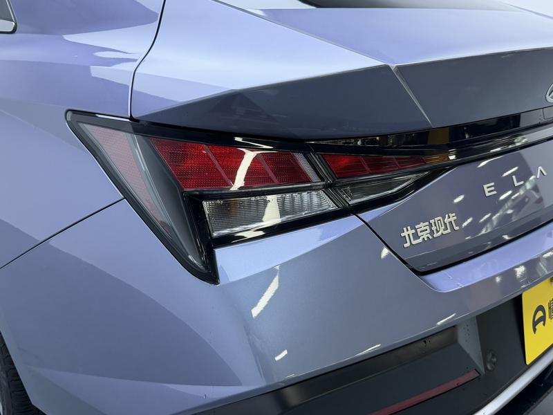 Hyundai Elantra 2023