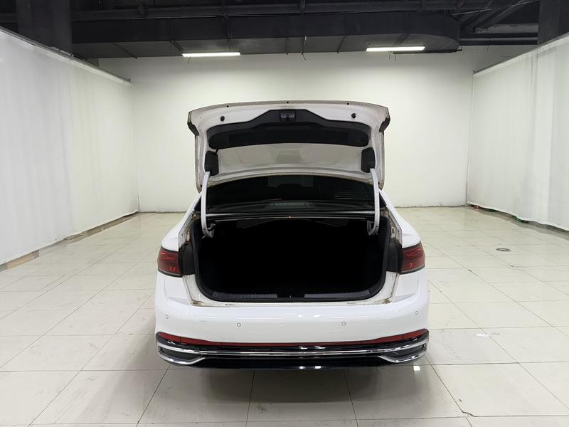 Volkswagen Sagitar 2023