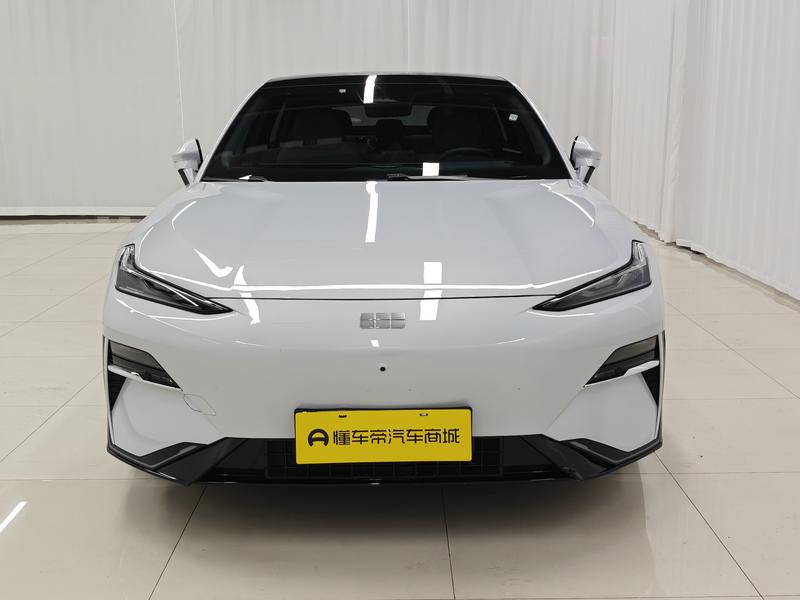 Geely Galaxy Galaxy E8 2024