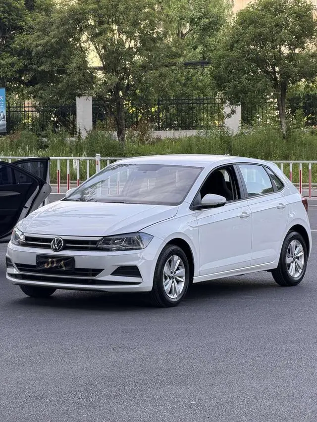 Volkswagen Polo Plus 1.5L automatic colorful technology version
