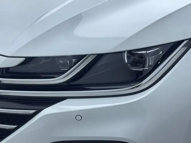 Volkswagen Volkswagen CC 380TSI eye-catching version