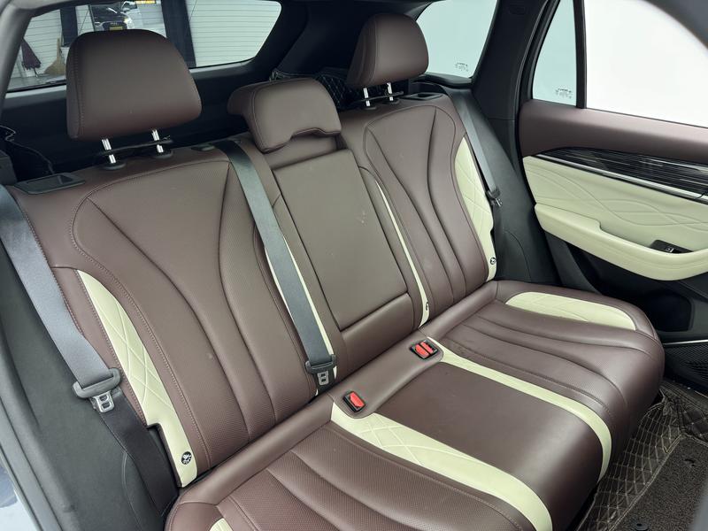Geely Emgrand L 2024