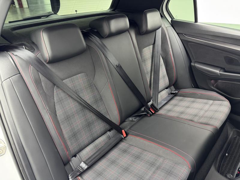 Volkswagen Golf GTI 2025