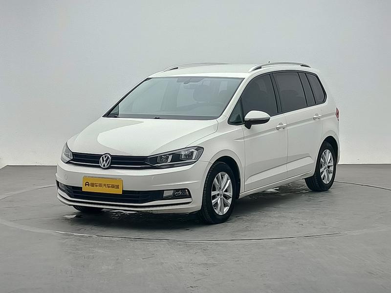 Volkswagen Touran L 2016