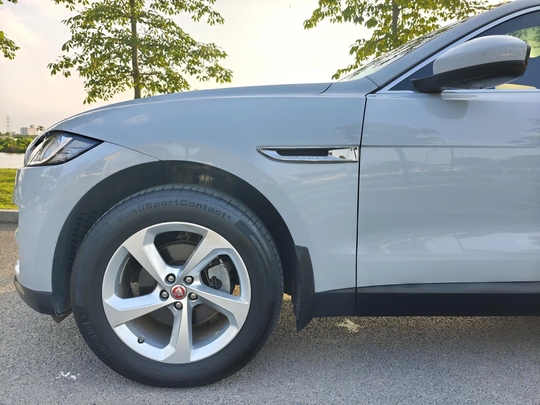 Jaguar Jaguar F-PACE 2.0T four-wheel drive Urban Exclusive Edition
