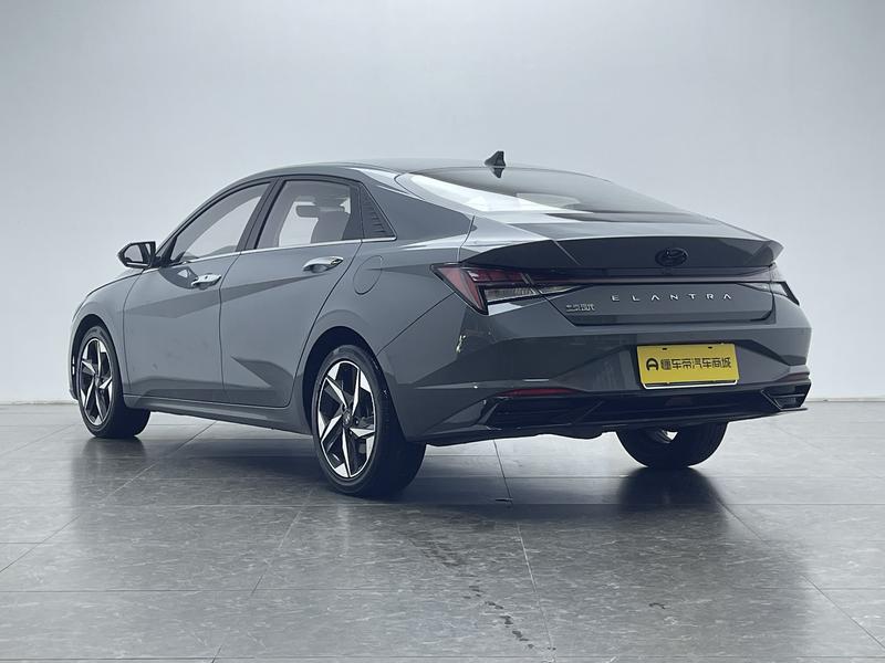 Hyundai Elantra 2021