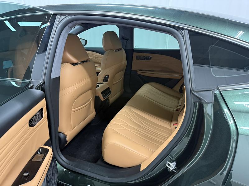Geely Galaxy Galaxy Star Shine 8 PHEV 2025