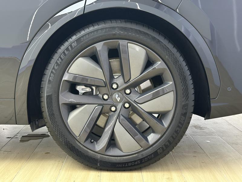 Li Auto Ideal L7 2023