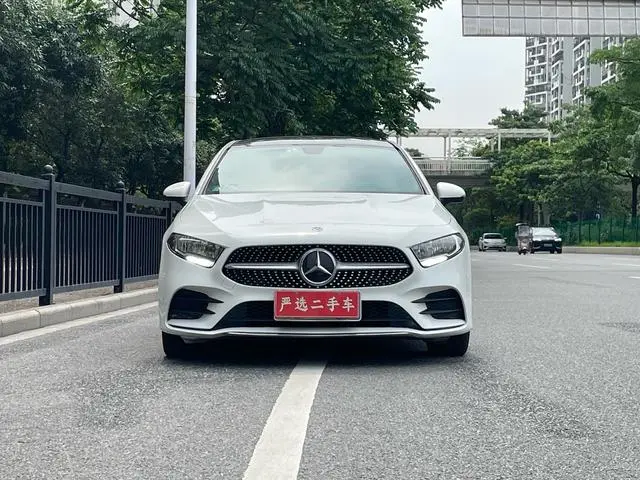 Mercedes-Benz Mercedes-Benz A-class A 180 L sports sedan