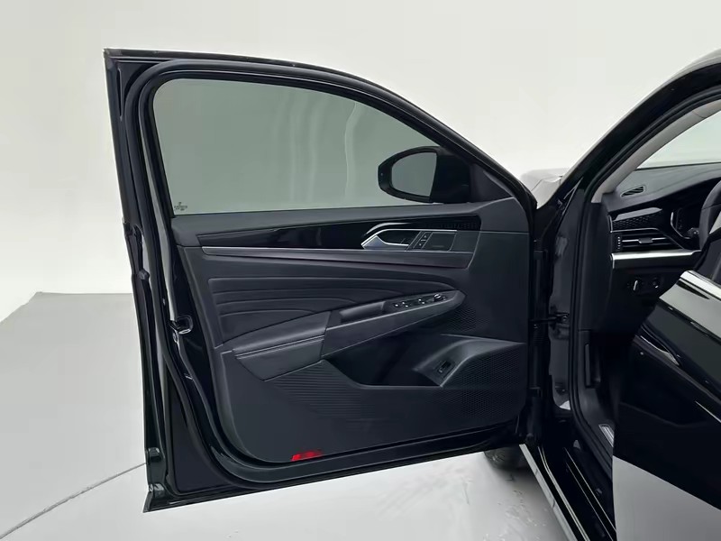 Volkswagen Passat 2024